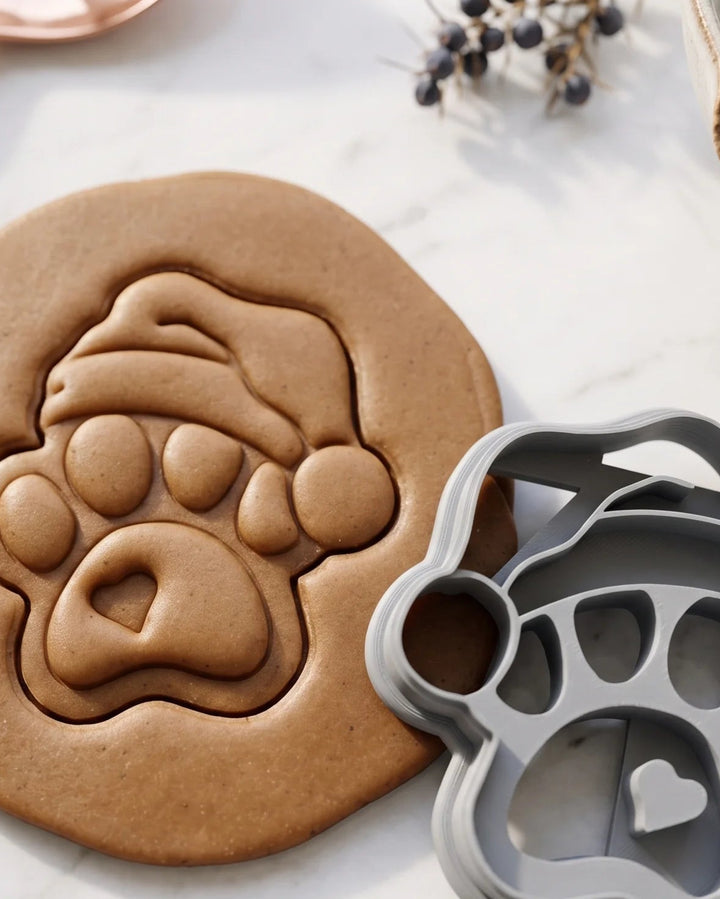 Cortador de galletas huella de perro con gorro