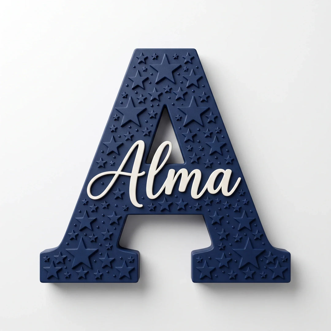 Letra A personalizada Estrellas con el nombre Alma en relieve, sobre fondo blanco
