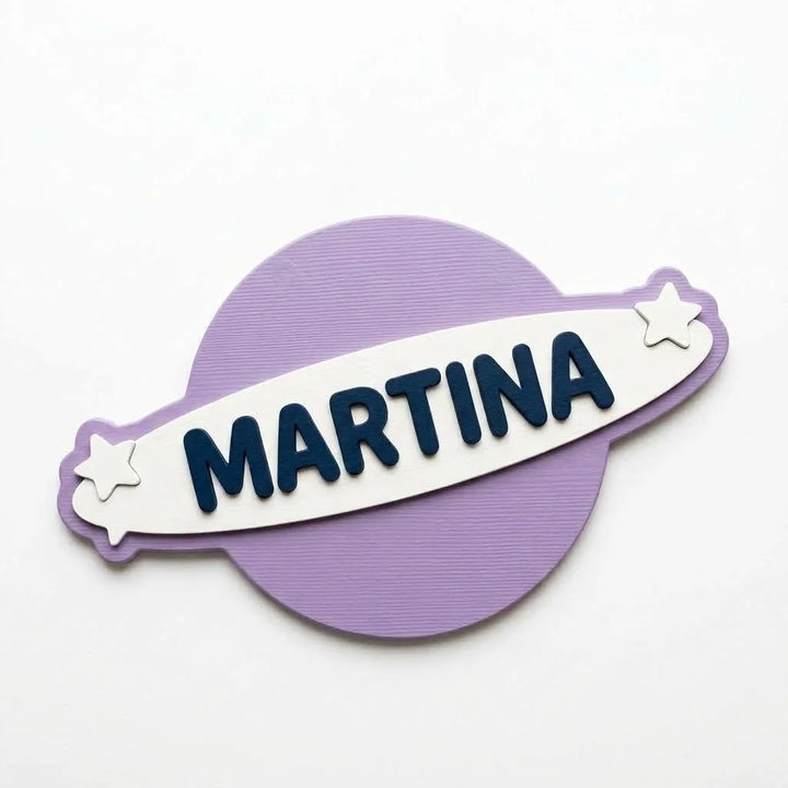 Placa con nombre para puerta infantil Planeta con anillo con el nombre Martina en relieve